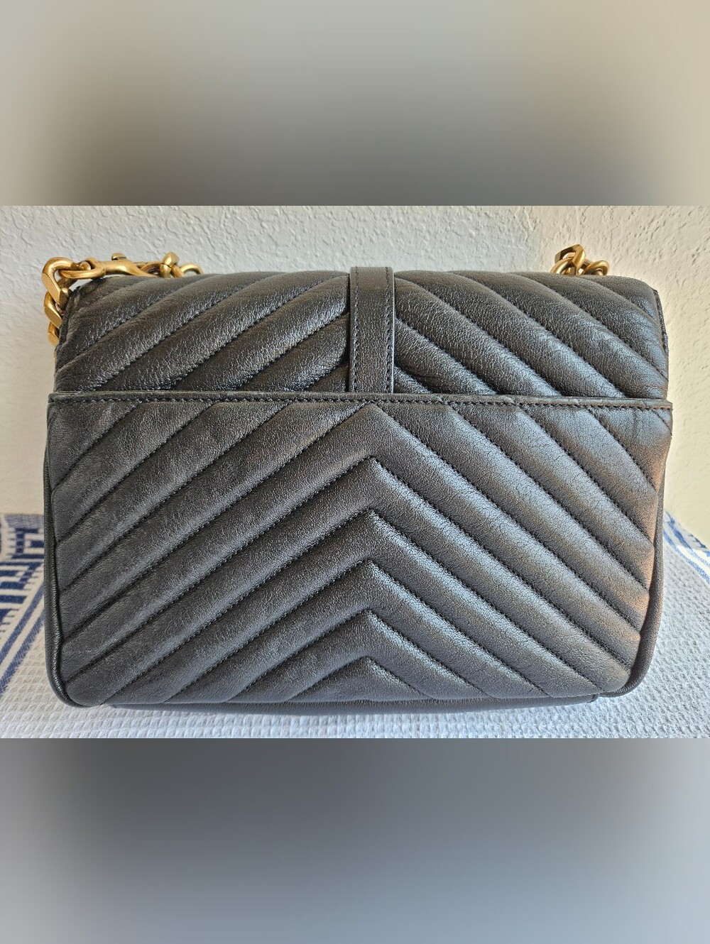 Yves Saint Laurent Black Quilted Leather Medium College Handbag - Picture 2 of 7